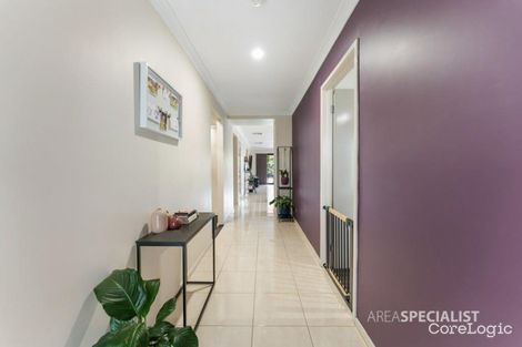 Property photo of 38 Eltham Parade Manor Lakes VIC 3024