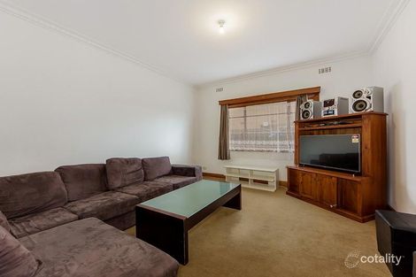 Property photo of 16 Marsden Crescent St Albans VIC 3021