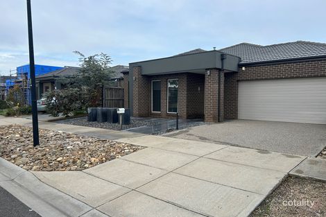 566 Hume Dr, Fraser Rise, VIC 3336