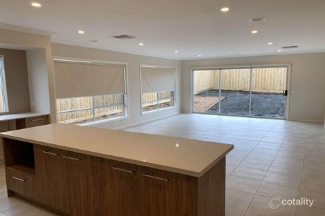 Property photo of 11 Gardenia Avenue Wallan VIC 3756