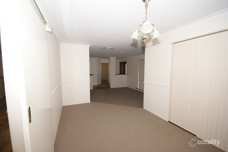 Property photo of 33 Woodbridge Drive Cooloongup WA 6168