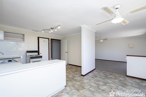 Property photo of 13 Pyrus Way Forrestfield WA 6058