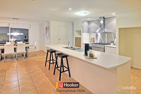 Property photo of 10 Leelaben Place Eight Mile Plains QLD 4113