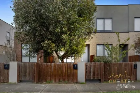 Property photo of 28 Queen Circuit Sunshine VIC 3020
