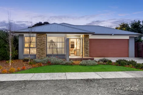 25 Howe St, Miners Rest, VIC 3352