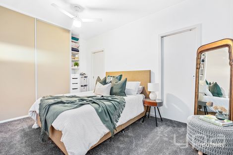 Property photo of 2/10 Officer Court Werribee VIC 3030