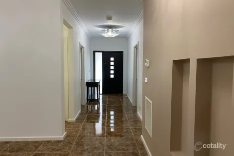 Property photo of 1 Colonial Court Roxburgh Park VIC 3064