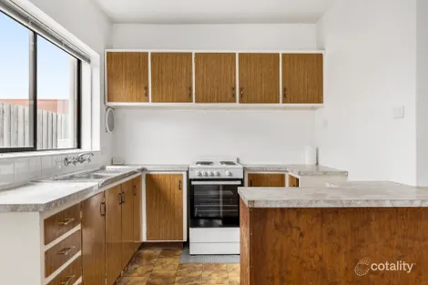 2/1 Queen St, Hastings, VIC 3915