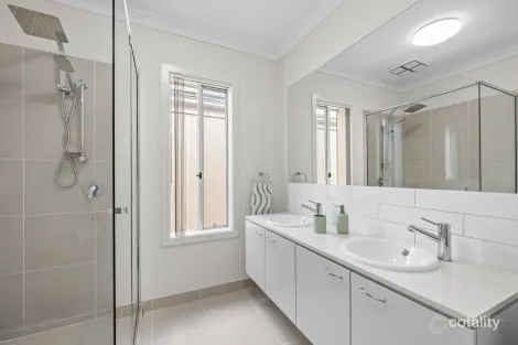 Property photo of 7 Werribee Crescent Wollert VIC 3750