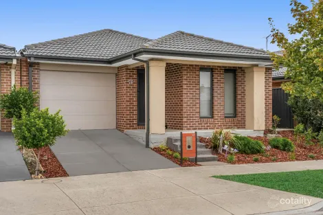 Property photo of 67 Canning Drive Mickleham VIC 3064