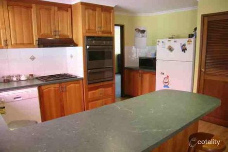Property photo of 4 Kenfig Court Spring Gully VIC 3550