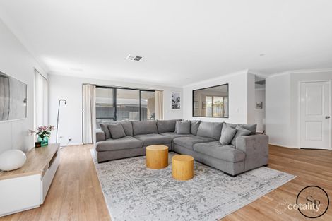 Property photo of 16 Senecio Way Halls Head WA 6210