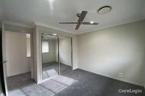 Property photo of 7412 Ellensbrook Drive Hope Island QLD 4212