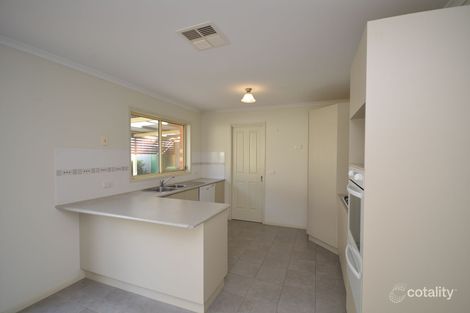 Property photo of 2 The Heath Eaglehawk VIC 3556