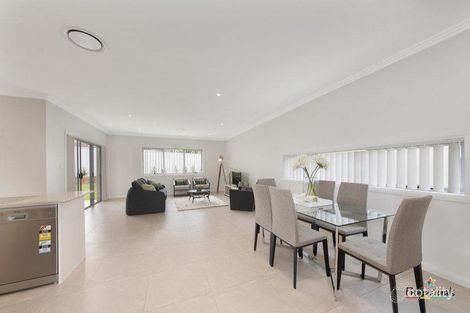 84 Kendall Dr, Casula, NSW 2170