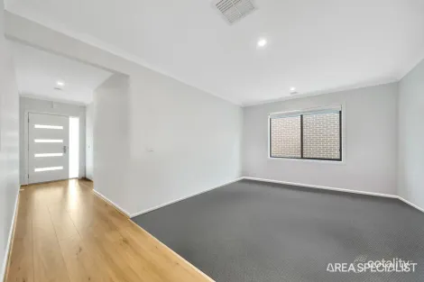 Property photo of 18 Totterdown Street Strathtulloh VIC 3338