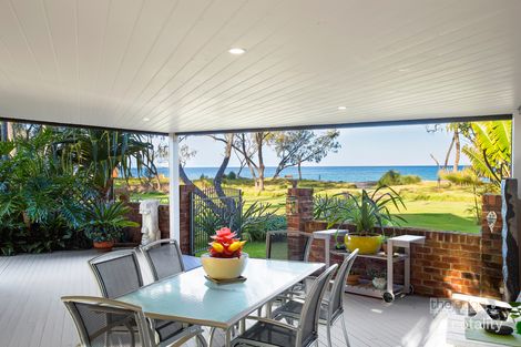 Property photo of 19 Shell Cove Lane Korora NSW 2450