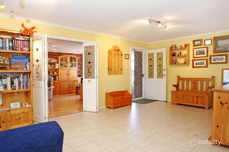 Property photo of 16 Cranbrook Crescent Killarney Vale NSW 2261