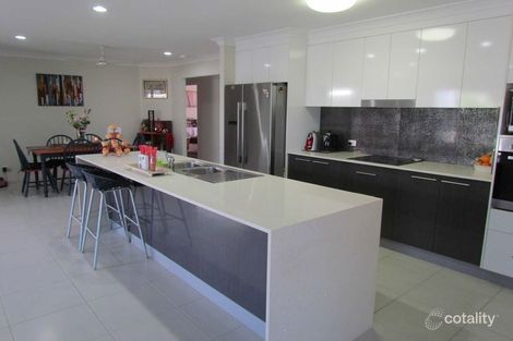 Property photo of 33 Kerrisdale Crescent Beaconsfield QLD 4740