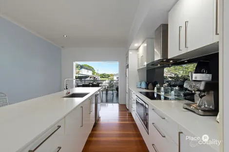 Property photo of 13 Longfellow Street Norman Park QLD 4170