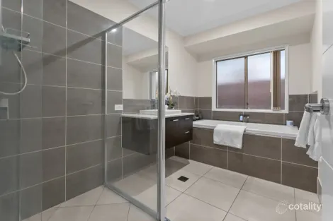 Property photo of 133 Benezet Drive Augustine Heights QLD 4300