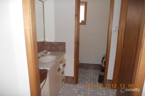 Property photo of 18 Lewis Crescent Forresters Beach NSW 2260