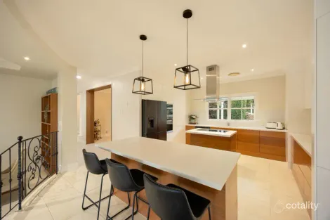 Property photo of 21 Peronne Place Brookfield QLD 4069