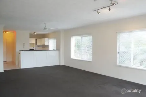 Property photo of 3/7 Holborow Close Surfers Paradise QLD 4217