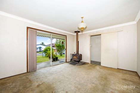 Property photo of 42 Woodlawn Drive Budgewoi NSW 2262