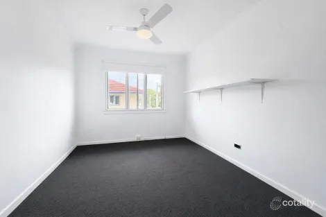 Property photo of 29 Luprena Street Mansfield QLD 4122