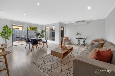 Property photo of 38 Chesney Circuit Clyde VIC 3978