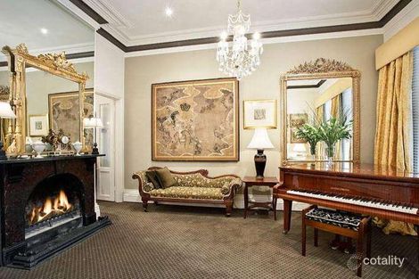 Property photo of 20 Orrong Road Elsternwick VIC 3185