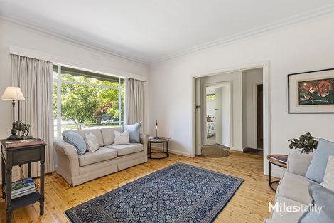 Property photo of 15 Castella Street Ivanhoe East VIC 3079