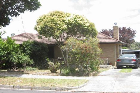 22 Hutchinson St, Burwood East, VIC 3151