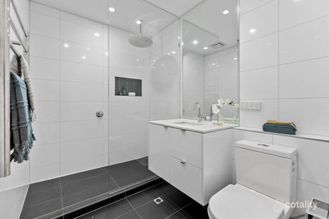 Property photo of 10/2 North Avenue Strathmore VIC 3041