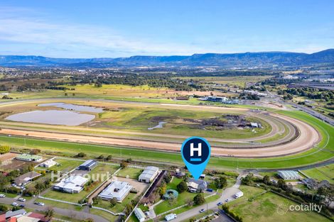 5 Kingston Town Dr, Kembla Grange, NSW 2526