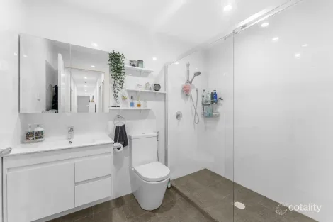 Property photo of 301/2A Cooks Avenue Canterbury NSW 2193