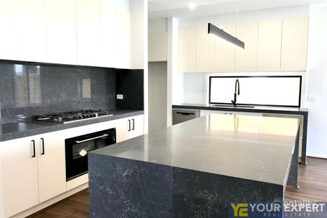 Property photo of 8 Coyote Road Clyde North VIC 3978