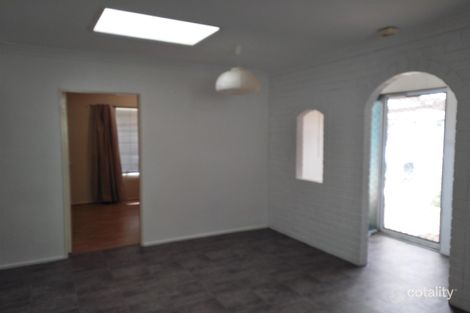 Property photo of 2 Hakea Place Pinjarra WA 6208