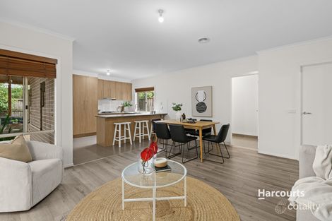 Property photo of 33 Fallingwater Drive Pakenham VIC 3810