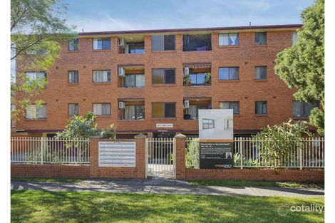 16/10 Forbes St, Warwick Farm, NSW 2170