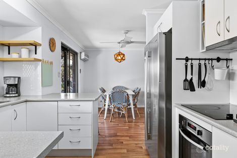 11 Turrum St, Scarness, QLD 4655