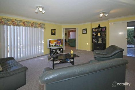 Property photo of 19 Wallace Street Flinders View QLD 4305