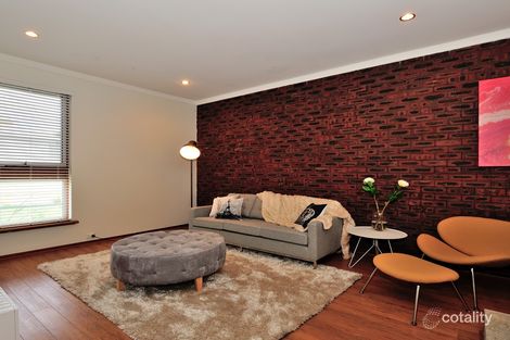 Property photo of 33 Edna Way Duncraig WA 6023