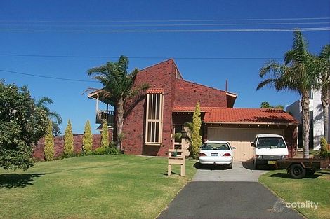 5 Dorking Rd, City Beach, WA 6015