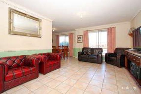 Property photo of 42 McNicholl Way Delahey VIC 3037