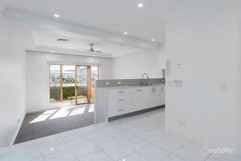 Property photo of 18/14 Pendraat Parade Hope Island QLD 4212