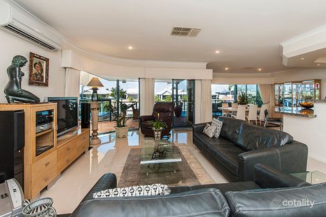 Property photo of 4 Syrenka Turn Halls Head WA 6210