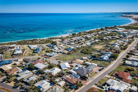 Property photo of 12 Bluewater Close Drummond Cove WA 6532
