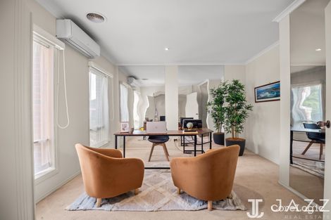 Property photo of 38 Copeland Crescent Point Cook VIC 3030